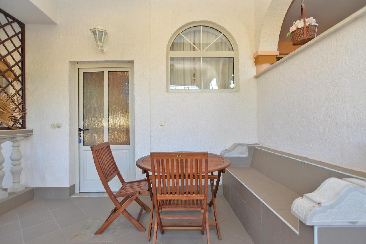 Apartments Vrcevan 811 Medulin Eksteriør bilde