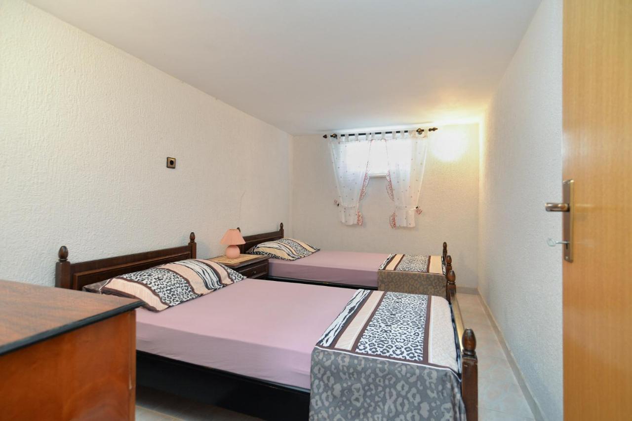 Apartments Vrcevan 811 Medulin Eksteriør bilde